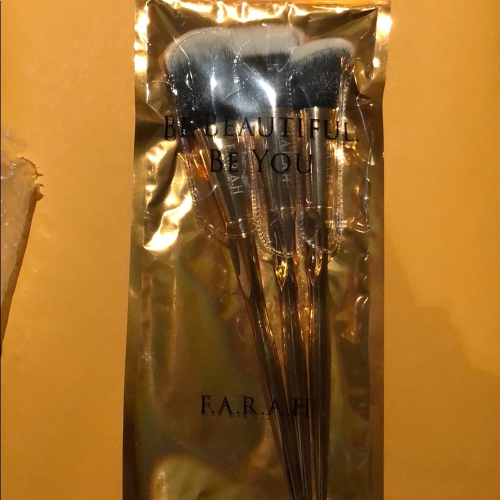 F. A. R. A. H. Gold face brush trio.